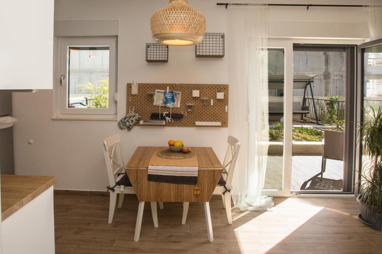 Studio And Hot Tub Split Ngoại thất bức ảnh