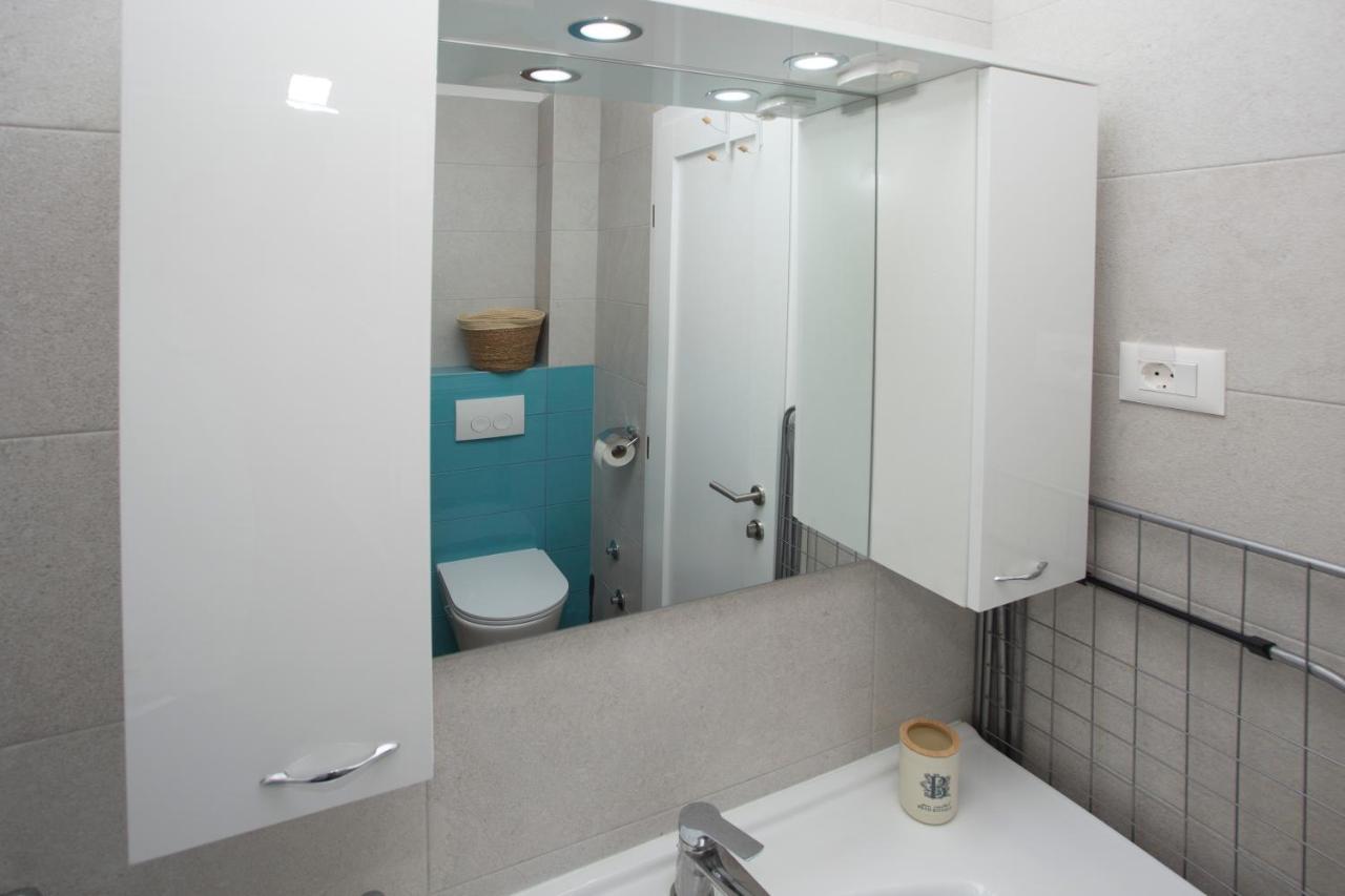 Studio And Hot Tub Split Ngoại thất bức ảnh
